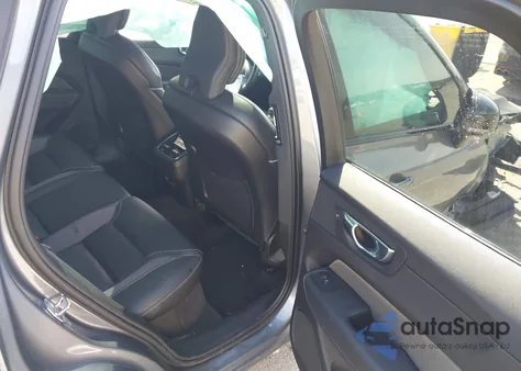 2021 Volvo Xc60 T5 R-Design из США, поврежденный, VIN YV4102RM7M1821583